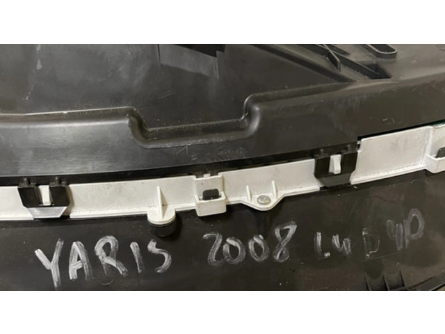 Přístrojová deska  Toyota Yaris 2008 838000D691  
