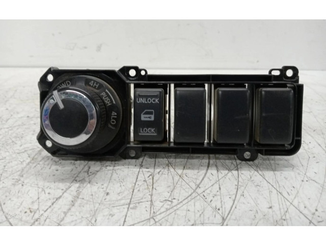 Řídící jednotka 255365X00B   Nissan Navara 2011