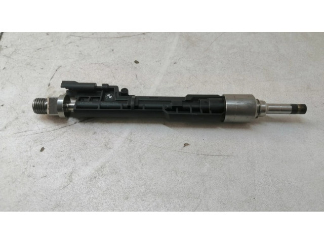 Vstřikovač 13647599876, 10213541   BMW M5  pro benzínový motor 4.4  