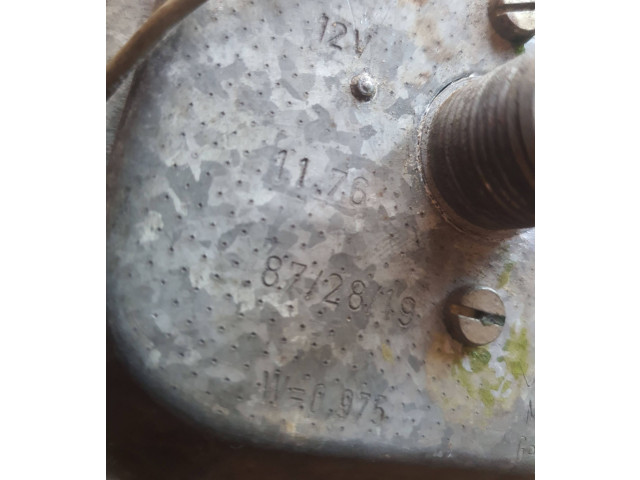 Панель приборов 872819, 1176   Audi 80 B1       