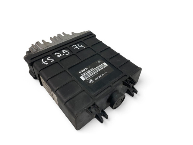 Блок управления двигателем ECU 1H0907311H, 0261200784   Volkswagen  Golf III  1992 - 1997 года
