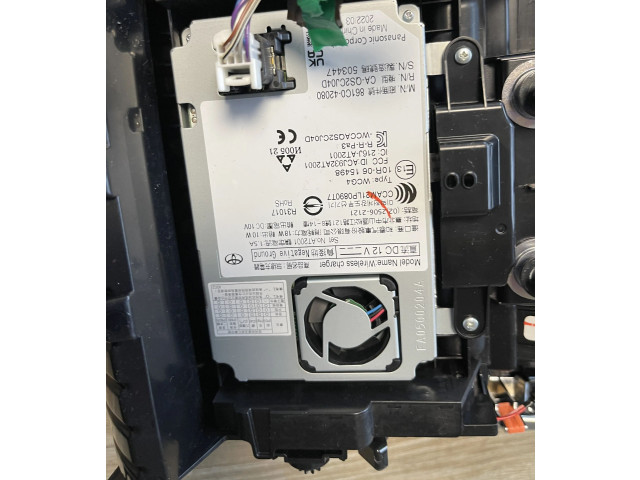 Модуль беспроводной зарядки 861C042080   Toyota bZ4X 2022