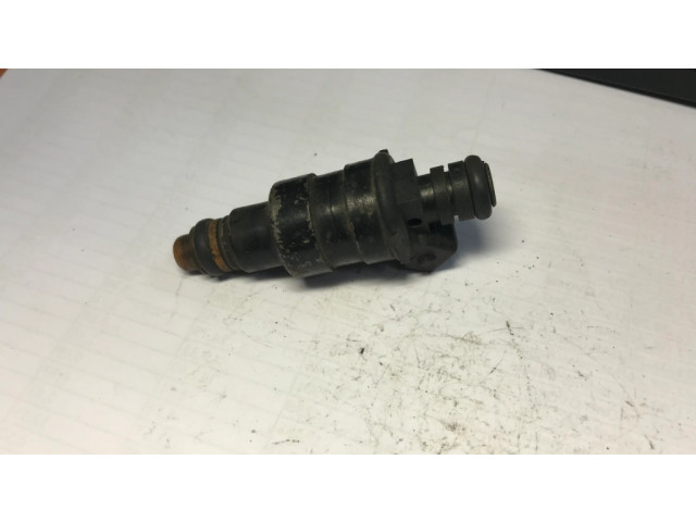 Vstřikovač 0280150209   BMW 3 E30  pro benzínový motor 0.0  