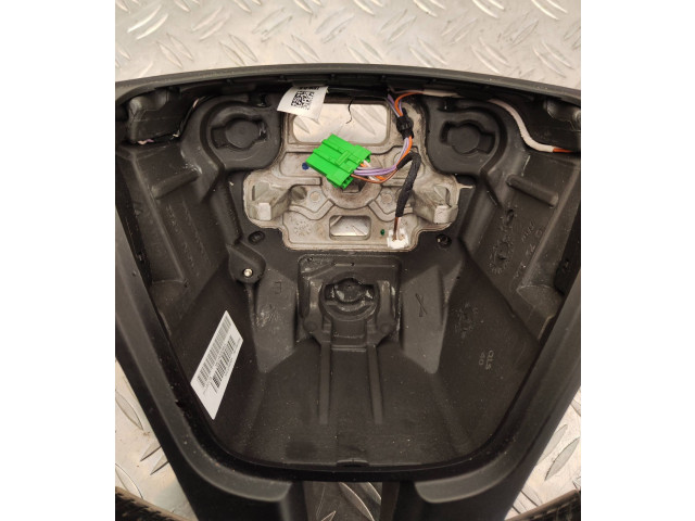 Volant Volvo V60 2015 P31250592  