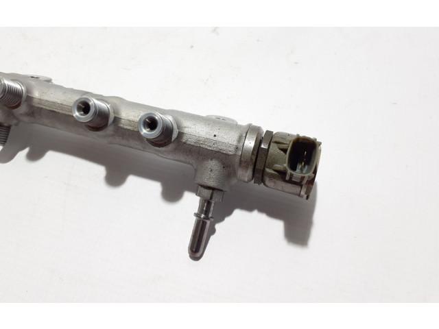 Vstřikovací lišta 31432834   Volvo V60    D 4204 T8 
