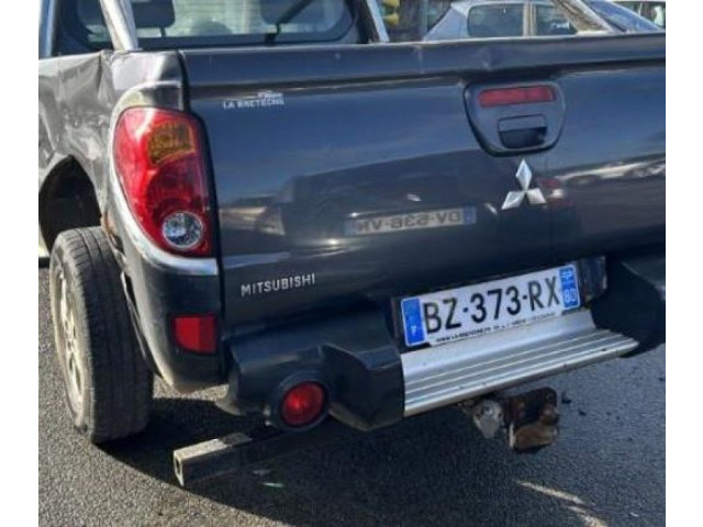 Спидометр (приборный щиток)    Mitsubishi  L200  2006 - 2014 года