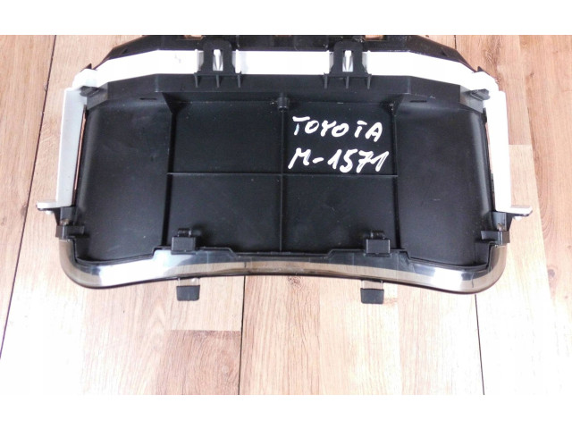 Přístrojová deska  Toyota RAV 4 (XA40) 2017 8380042R60  