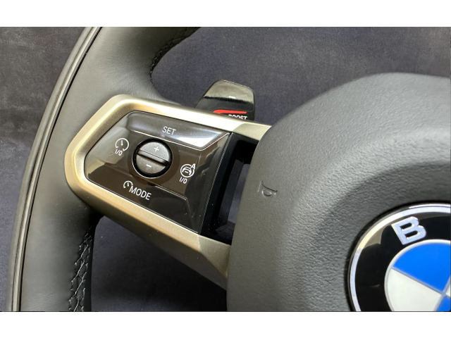 Volant BMW 5 G60 2024   