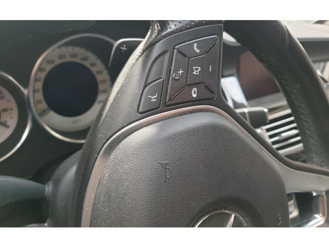Volant Mercedes-Benz CLS C218 X218 2012 COMPATILHAS  