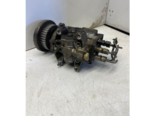 Vstřikovač 059130106M   Audi A4 S4 B6 8E 8H     