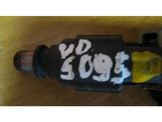 Vstřikovač 232500D030, VD5095   Toyota Corolla E120 E130     