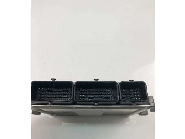 Řídící jednotka 237109221R, 237105499R   Renault Clio IV 2015