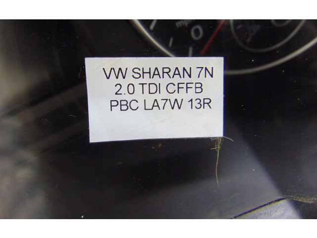 Přístrojová deska  Volkswagen Sharan 2011 7N0920960G  