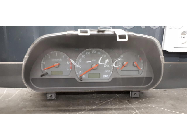 Pojistková skříňka Спидометр (приборный щиток) 30889704B   Volvo S40, V40 2000