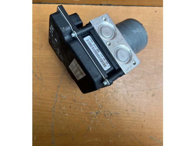 Jednotka ABS 6860216, 6860217   BMW X1 E84 2014