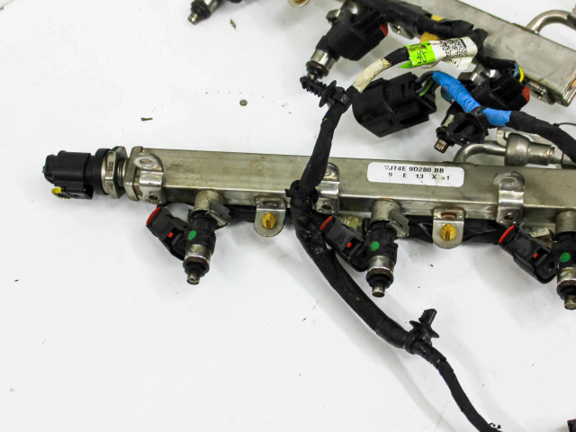 Vstřikovač JT4E9H487AE, JT4E9D280BB   Ford F150  pro benzínový motor 2.7  
