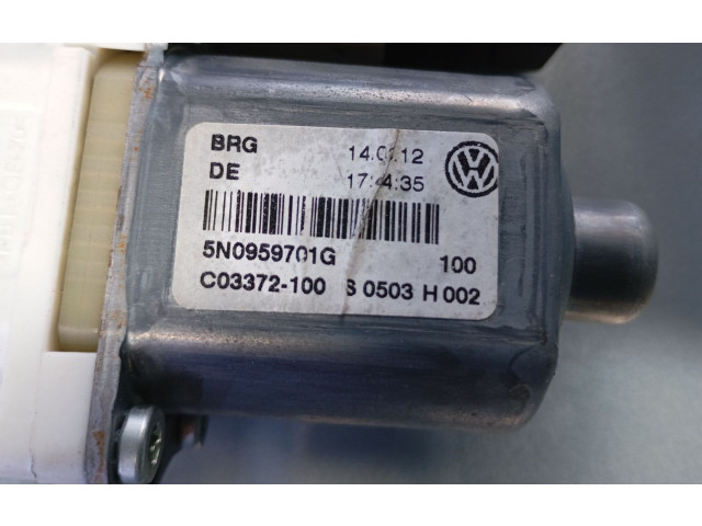 Píst 5N0959701G, P2-A4-32   Volkswagen Tiguan    CFFB 