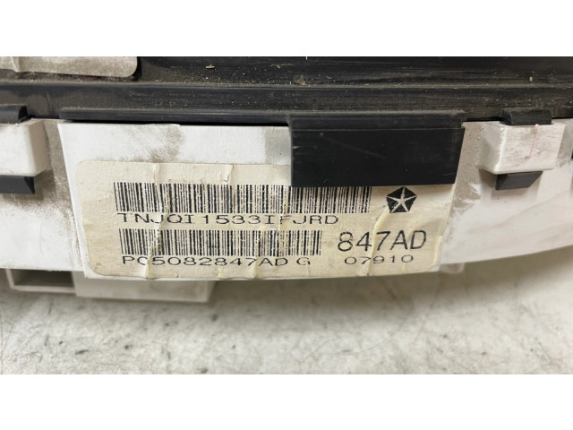 Přístrojová deska  Chrysler Voyager 2006 TNJQI1533IFJRD, P05082847ADG  