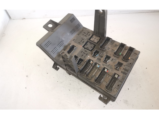 Блок предохранителей 7700427844, 7700427844A   Renault Laguna I    