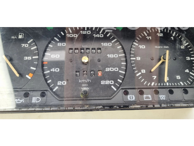 Přístrojová deska  Volkswagen PASSAT B3 1988 357919033GR, 357919059AD  