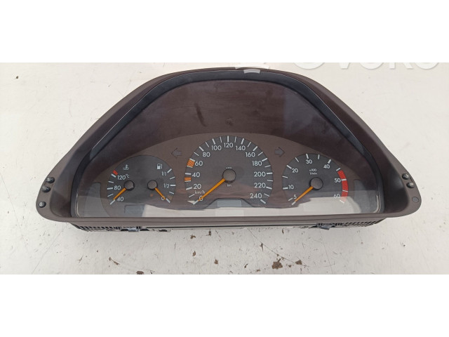Přístrojová deska  Mercedes-Benz E W210 2000 2105401448  