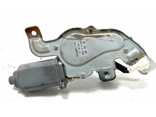 Моторчик заднего дворника 95152637, F00S2B2211    Chevrolet Spark