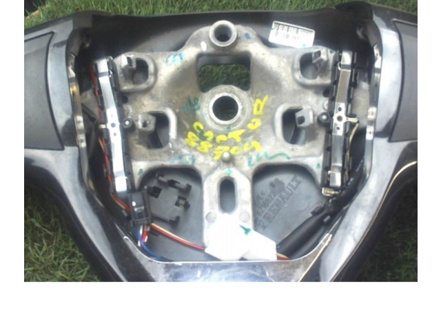 Volant Renault Captur 2014 484003468R, 484003468R  
