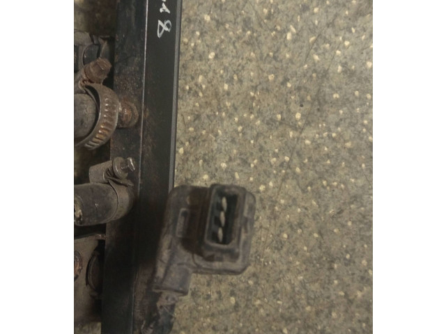 Vstřikovací lišta 1727234   BMW 5 E34    M43b18 
