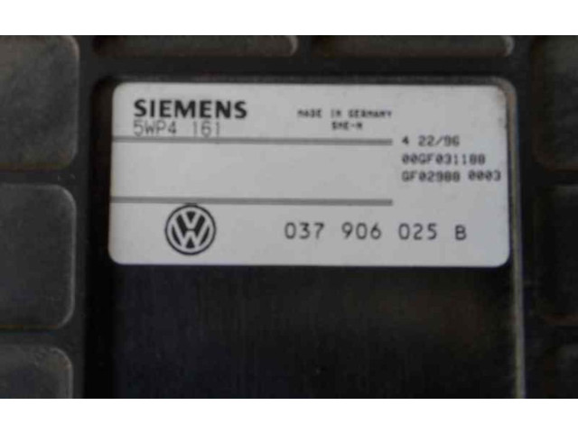 Řídící jednotka 06A906032QM   Volkswagen Sharan 2004