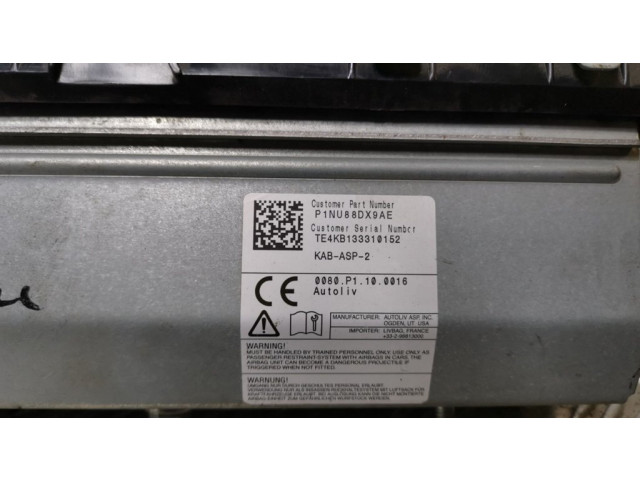 Подушка безопасности для колен P1NU88DX9AE   Jeep Grand Cherokee