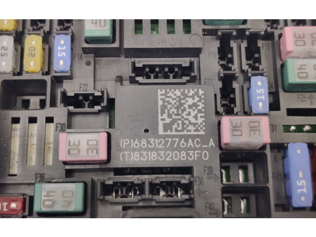   Pojistková skříňka 68312776AC   Ram 1500 2020