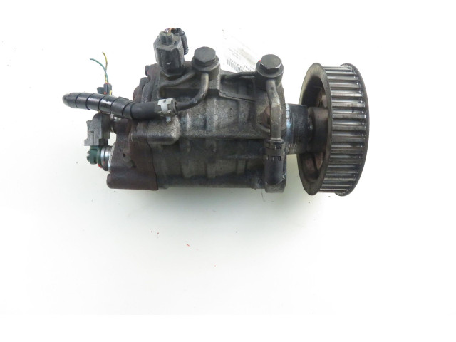 Топливный насос 09730000177, 2210027010   Toyota Avensis T220       