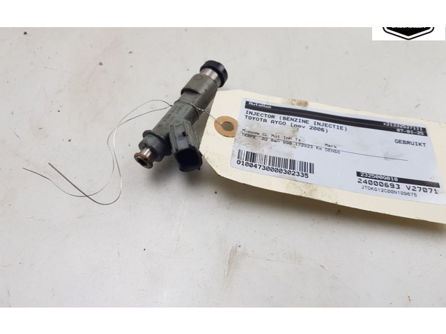Vstřikovač 232500Q010, 232500Q010   Toyota Aygo AB10    1KR-FE 