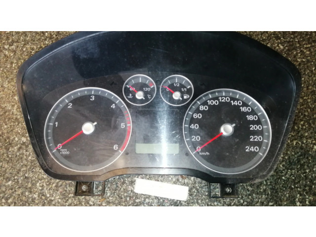 Přístrojová deska  Ford Focus 2007 4M5T10849GM  