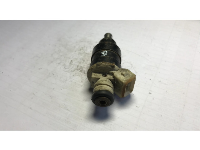 Vstřikovač 0280150208   BMW 3 E30  pro benzínový motor 0.0  
