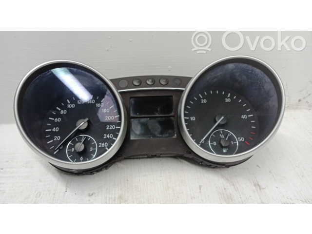 Přístrojová deska  Mercedes-Benz ML W164 2006 A1645402547, A2C53112707  
