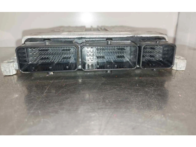 Блок управления двигателем Блок управления 237100777R   Renault Megane II