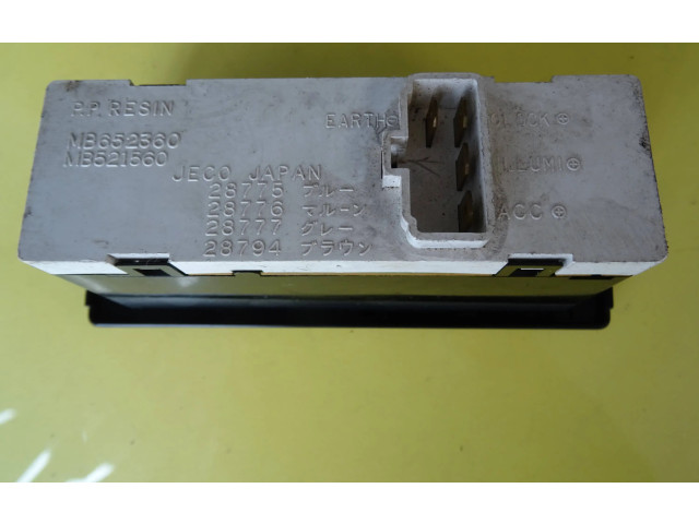 Экран/ дисплей / маленький экран MB652360, MB521560   Mitsubishi Space Runner 1999