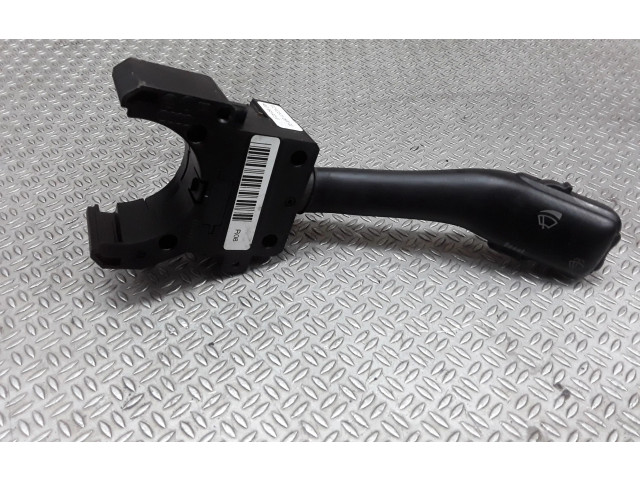 Ручка стеклоочистителей 4B0953503G   Volkswagen PASSAT B5.5