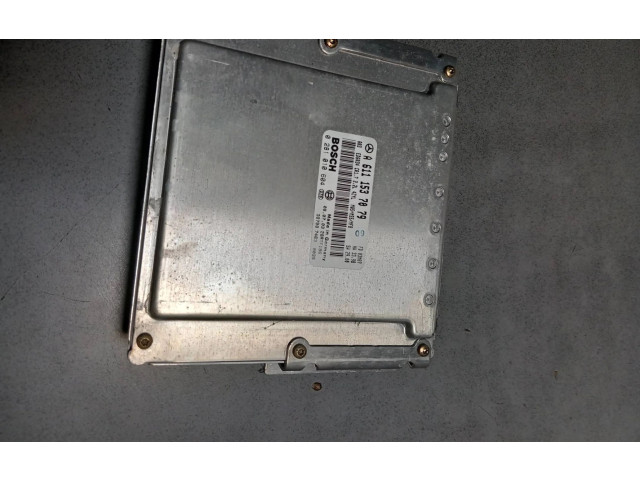 Vstřikovač A6111537079, 0281010604   Mercedes-Benz Vito Viano W638     