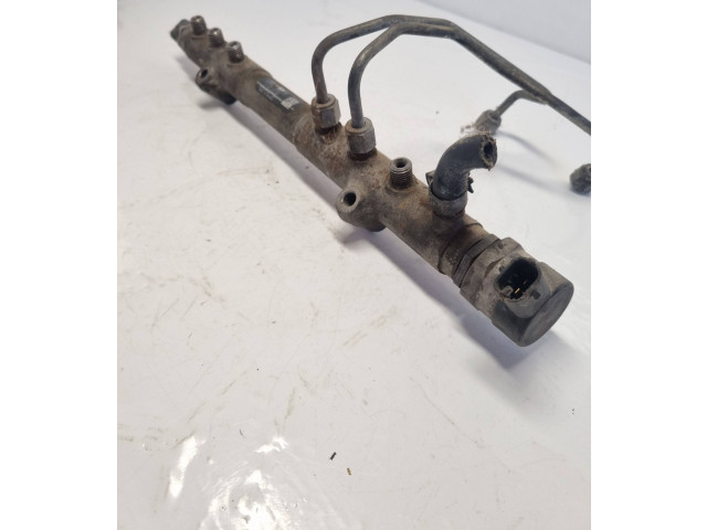 Vstřikovací lišta 30777554, 052647L5   Volvo S80    D5244T4 