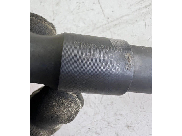 Форсунка 2367030100    Toyota Hilux (AN10, AN20, AN30)   