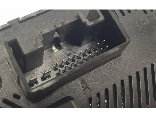 Блок управления климат-контролем 3V0907044FA, 3V0907044FA   Skoda Superb B8 (3V)