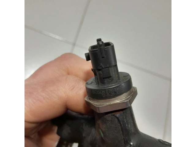 Vstřikovací lišta 175215346R, H8201157327   Dacia Dokker  pro naftový motor 1.5  