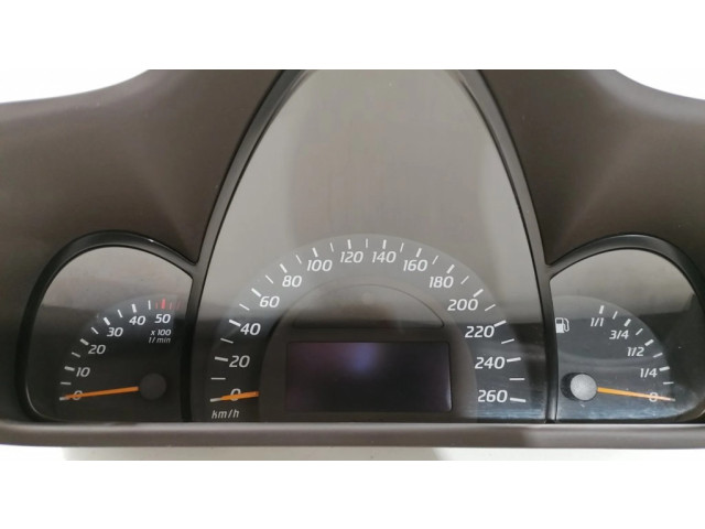 Přístrojová deska  Mercedes-Benz C W203 2002 A2035404511, 110080169005  