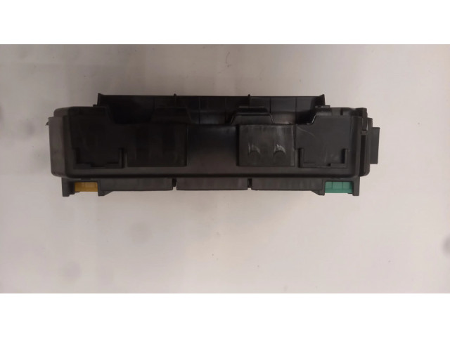   Pojistková skříňka 9389068, 61149224866   BMW M3 F80 2016