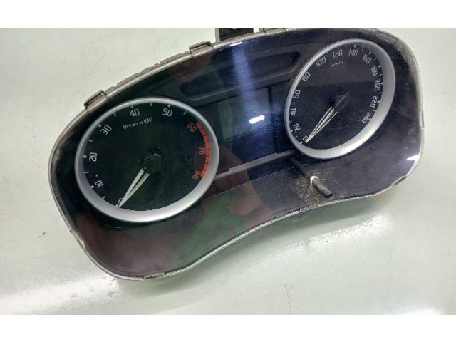 Přístrojová deska  Skoda Fabia Mk1 (6Y) 2007 5J0920810B, 5J0920811B  