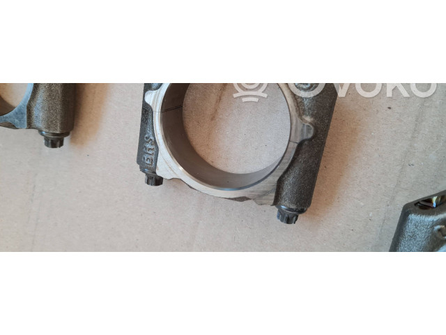 Píst 06KAQ   Audi A4 S4 B9 8W    DLVB DLV 