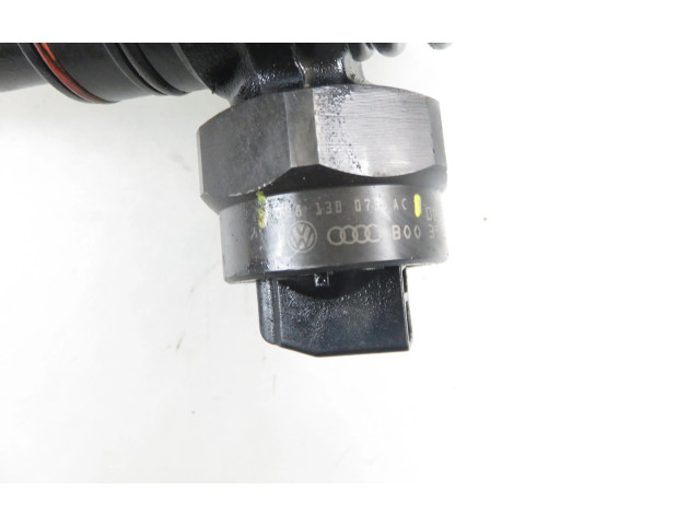 Vstřikovač 0414720029, 038130073AC   Seat Alhambra (Mk1)    AUY 