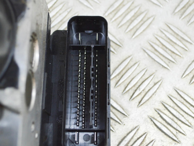 Jednotka ABS 00003306C000, 25092643983   Jeep Commander 2007